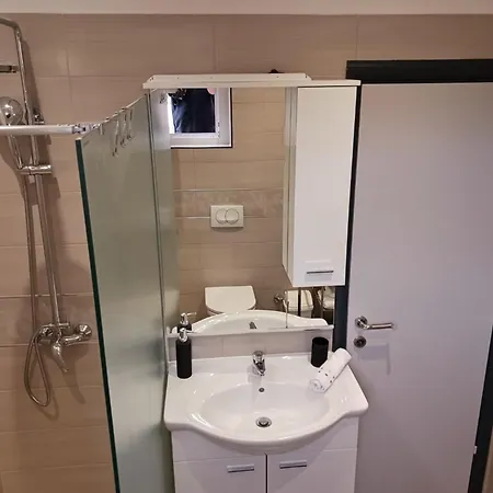 Iva & Ammm Apartament *